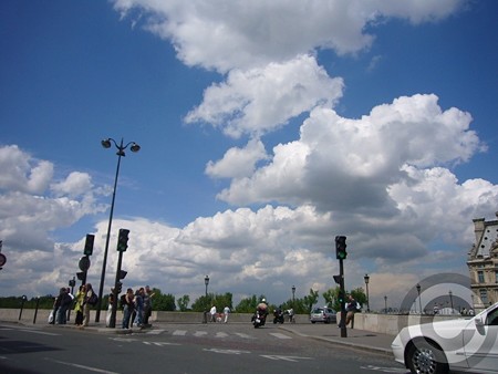 P1570036
