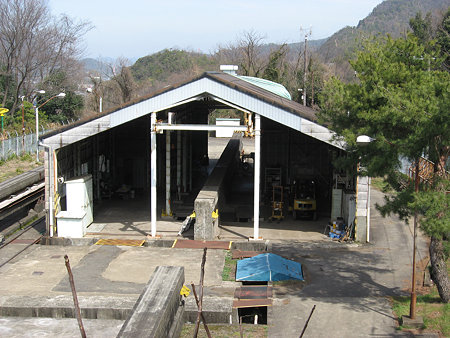 モノレール検修庫