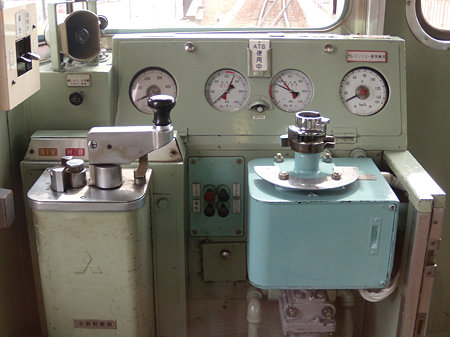 6600系運転台