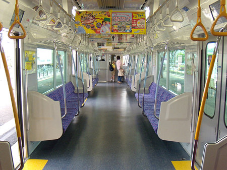 4002F車内