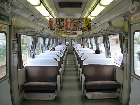 7025F車内