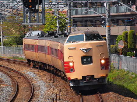 381系こうのとり回送 東海道本線サントリーカーブ