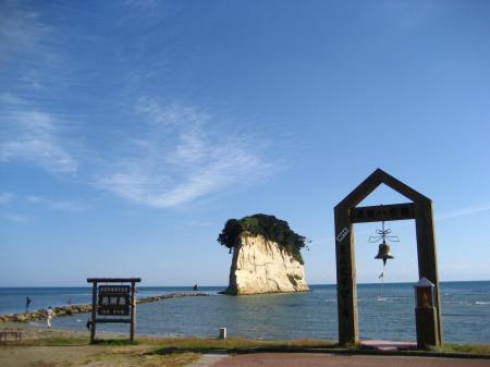 見附島（軍艦島）