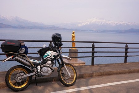 田沢湖たつこ像と_2