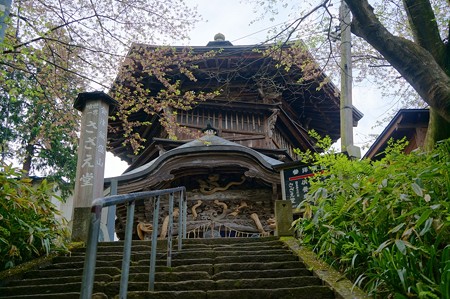 さざえ堂