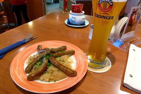 lunch_at_airport