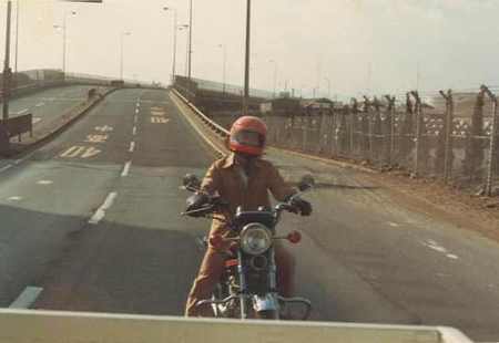 R199