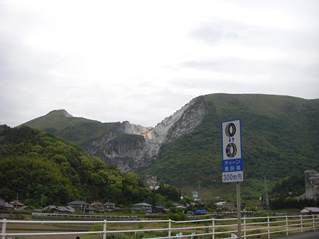 陽が当たってるように見える色