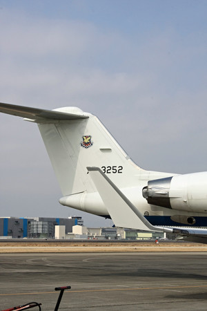 U-4多用途支援機 第2輸送航空隊第402飛行隊 75-3252 IMG_1449_2