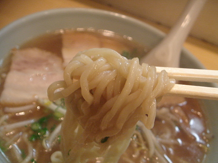 太陽軒　特製ちぢれ麺