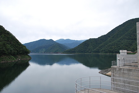 徳山ダム